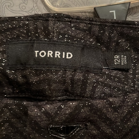 Chevron, sparkly, torrid leggings - Picture 2 of 3